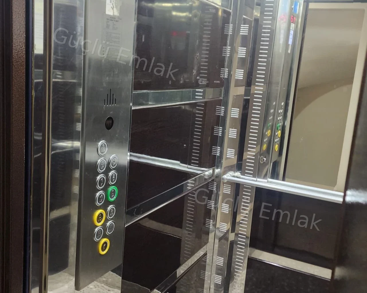 Çarşı Mahallesinde şehrin göbeğinde 3+1 kiralık daire - 17. fotoğraf
